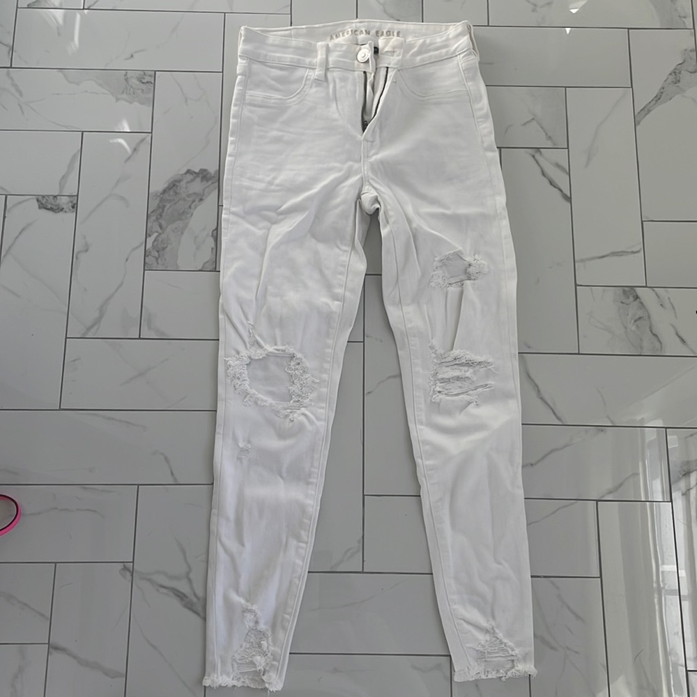 American eagle white distressed jeans